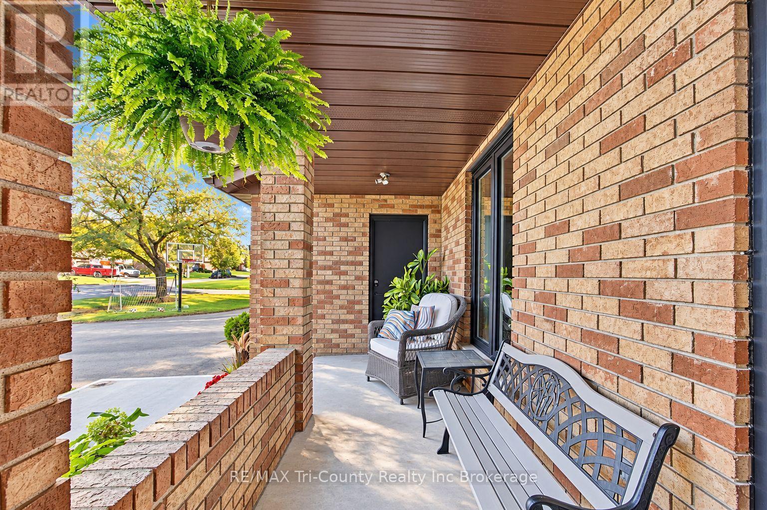 75 PARKWOOD DRIVE - 3