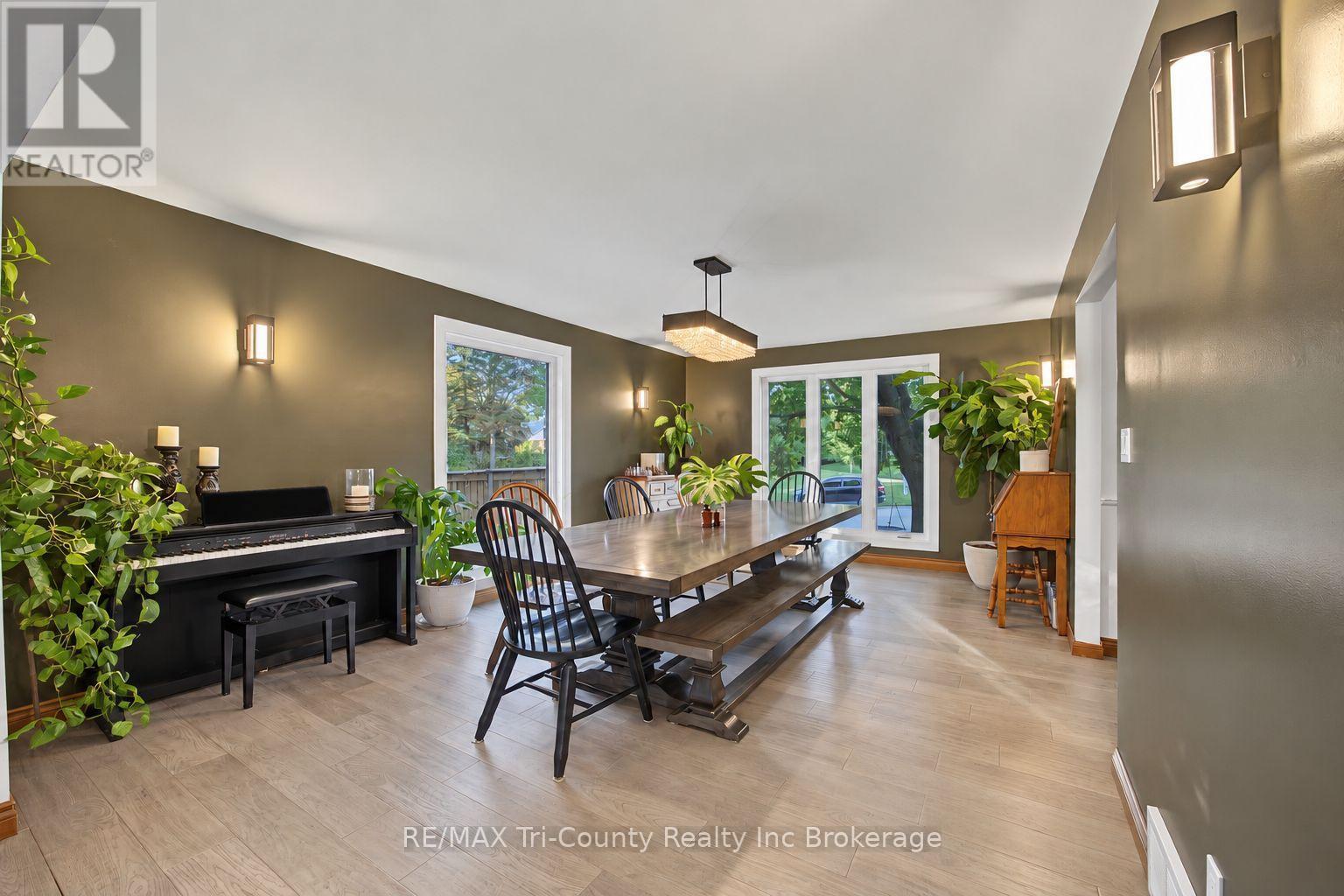 75 PARKWOOD DRIVE - 6