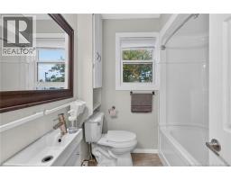 82 Point Park Drive, Riverview, NB E1B1C5 Photo 32