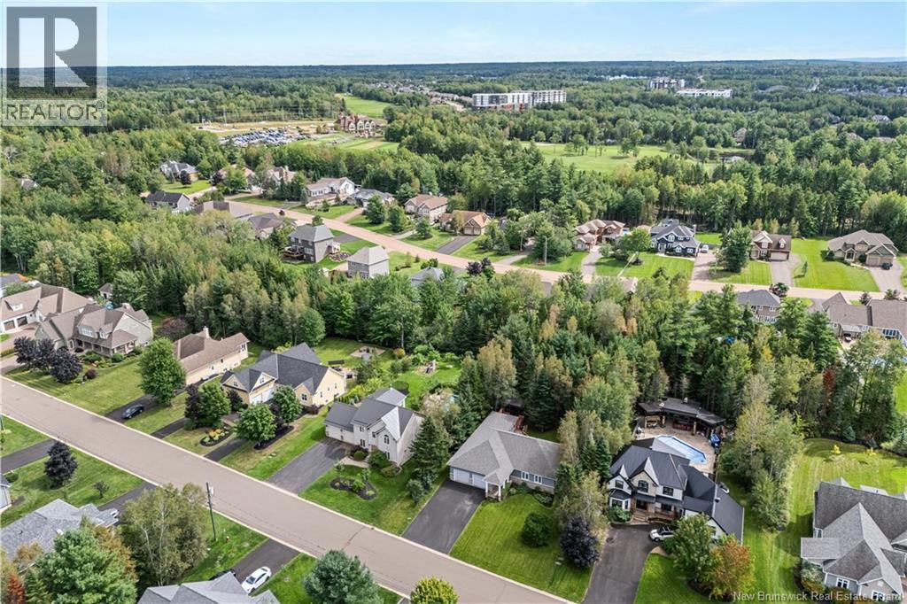 169 Maurice Crescent photo 3