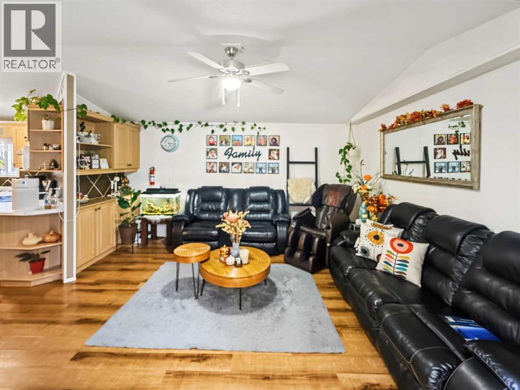 10613 101 Ave, La Crete — photo 11