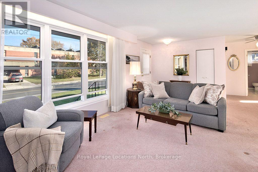 280 St. Vincent photo 5