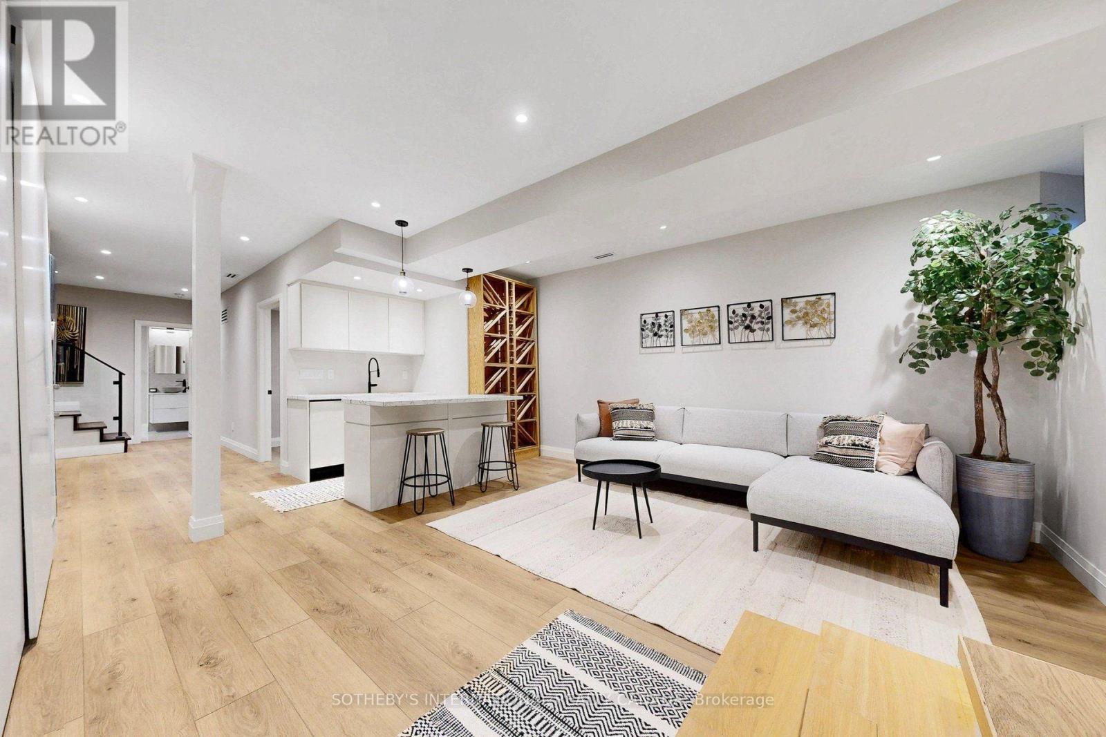 70 Major Street, Toronto, ON photo 37