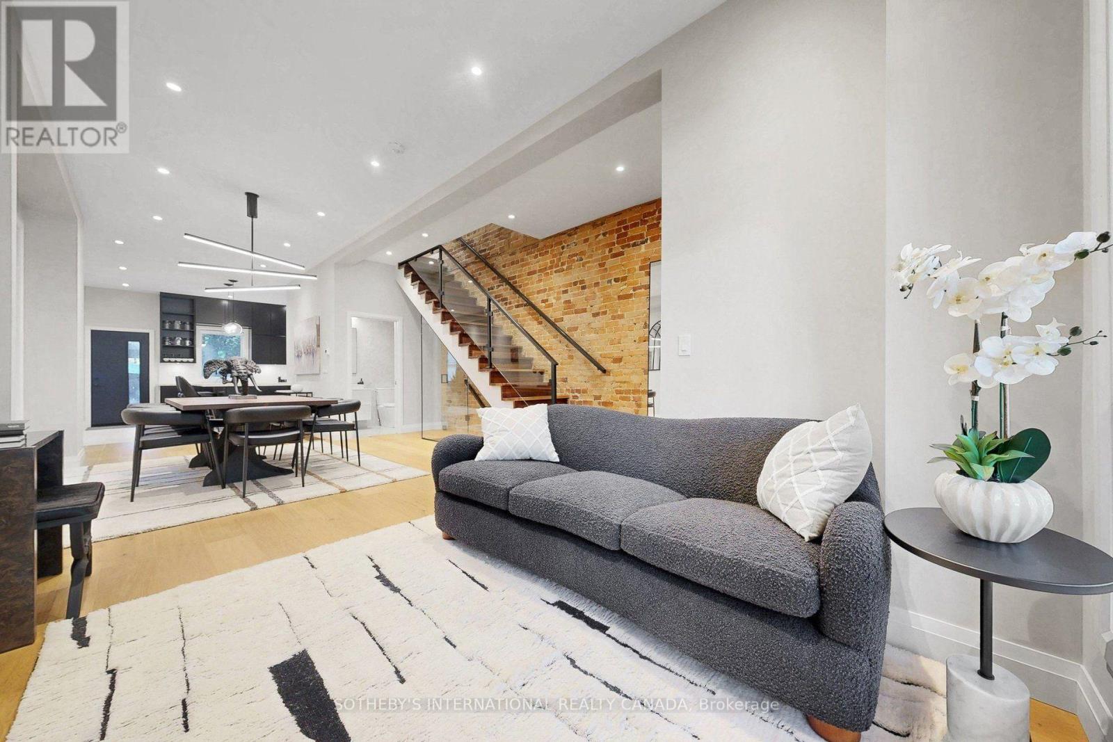 70 Major Street, Toronto, ON photo 4