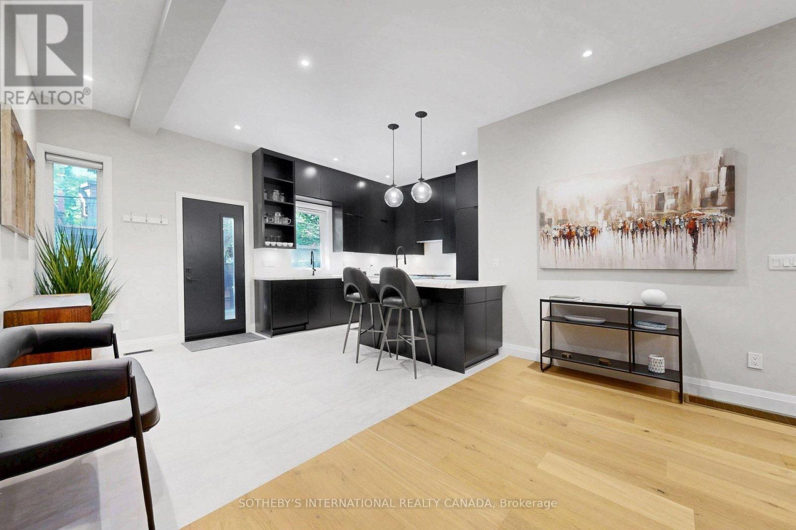70 Major Street, Toronto, ON photo 8