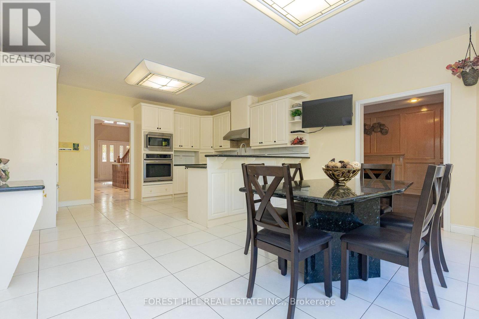22 Jardin Hill Court, Toronto, ON photo 14