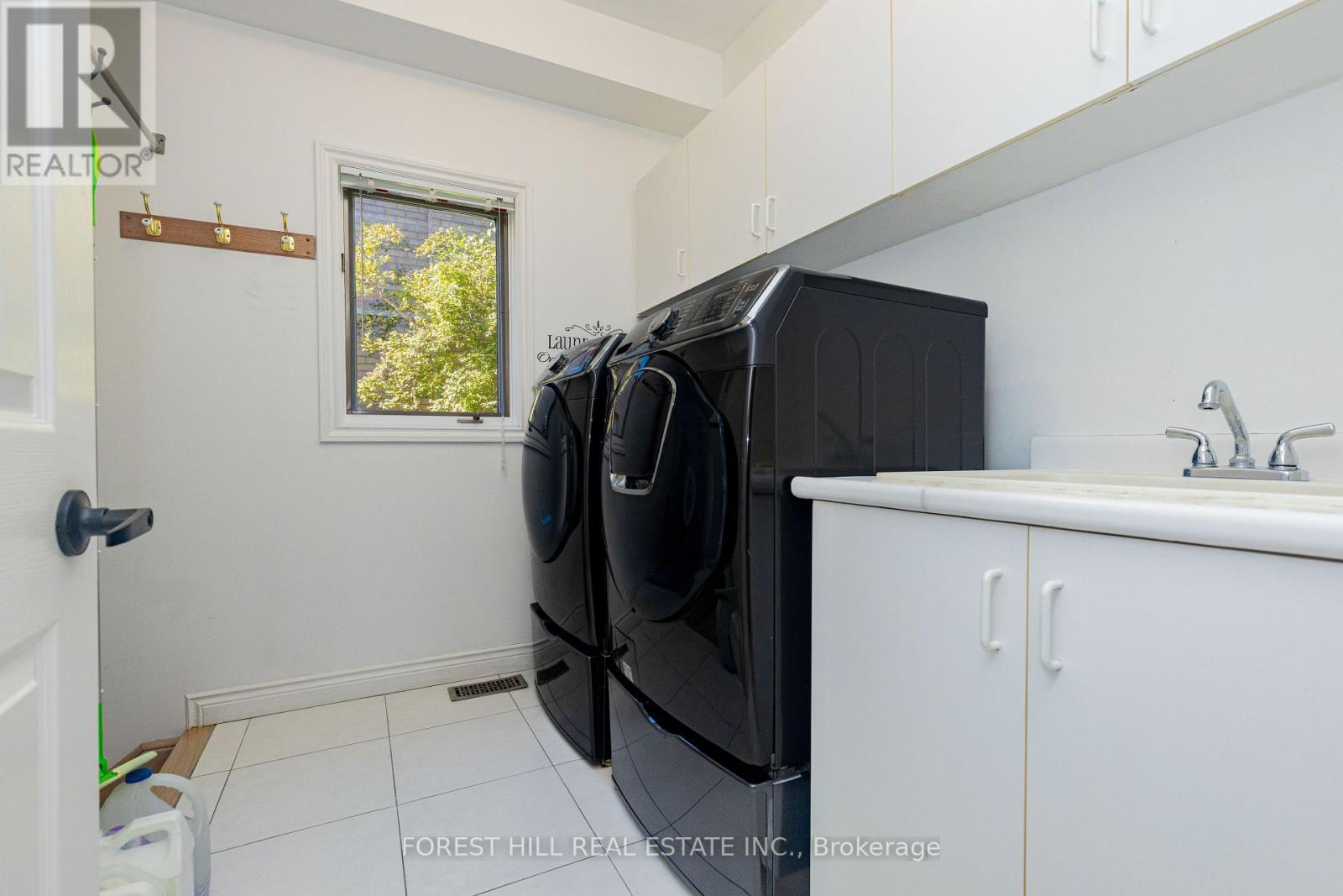 22 Jardin Hill Court, Toronto, ON photo 19