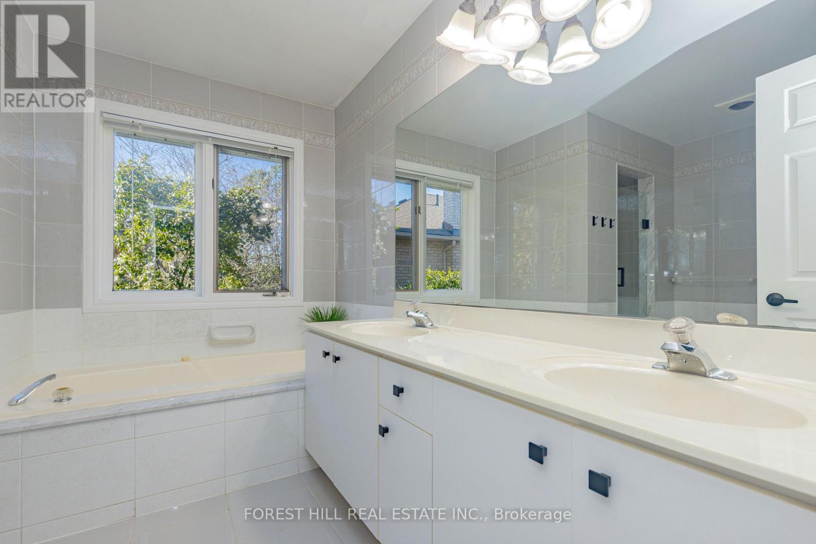 22 Jardin Hill Court, Toronto, ON photo 26
