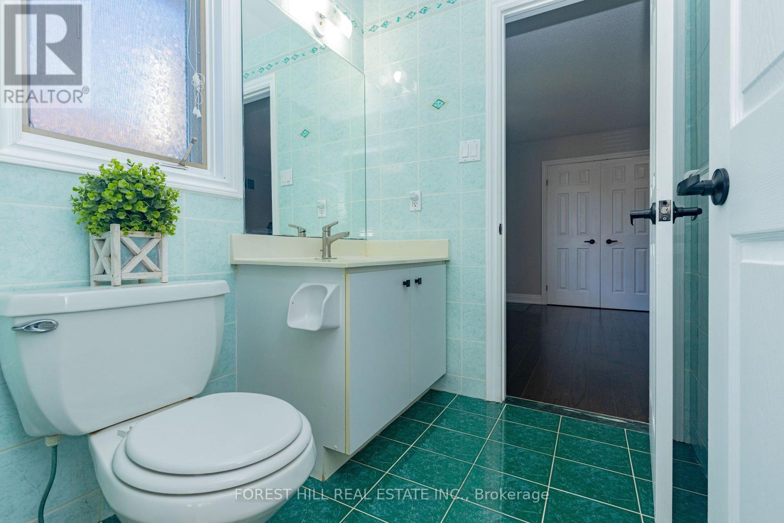 22 Jardin Hill Court, Toronto, ON photo 34
