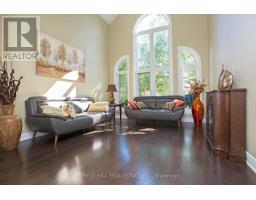 Family room - 22 Jardin Hill Court, Toronto, ON M2H3R8 Photo 7