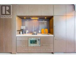 2307 - 155 Yorkville Avenue, Toronto, ON M5R1C4 Photo 9