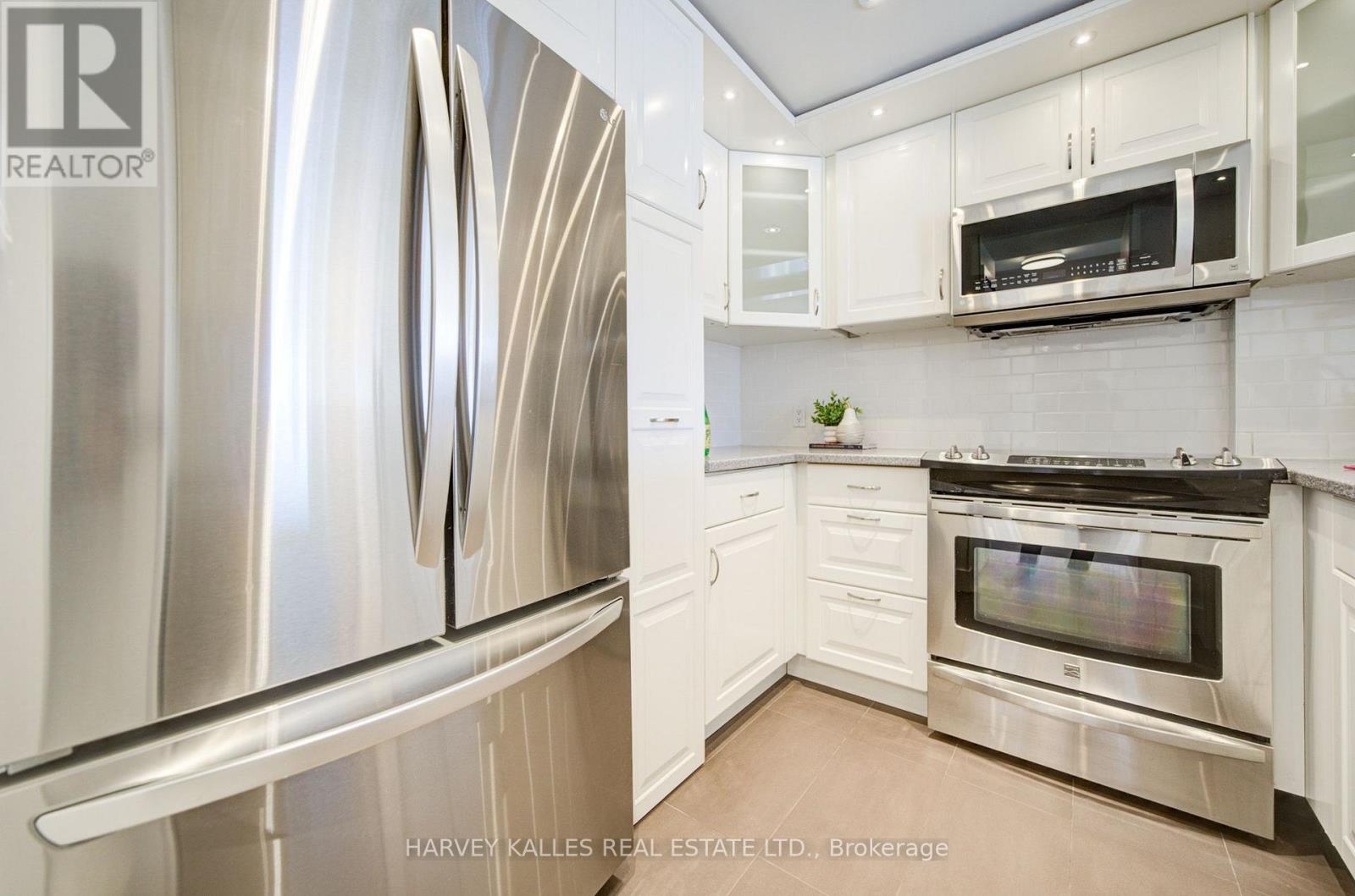 512- 1818 Bayview Avenue, Toronto, ON photo 10