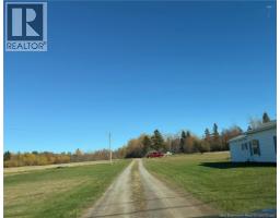 Left boundary gravel shared lane from road