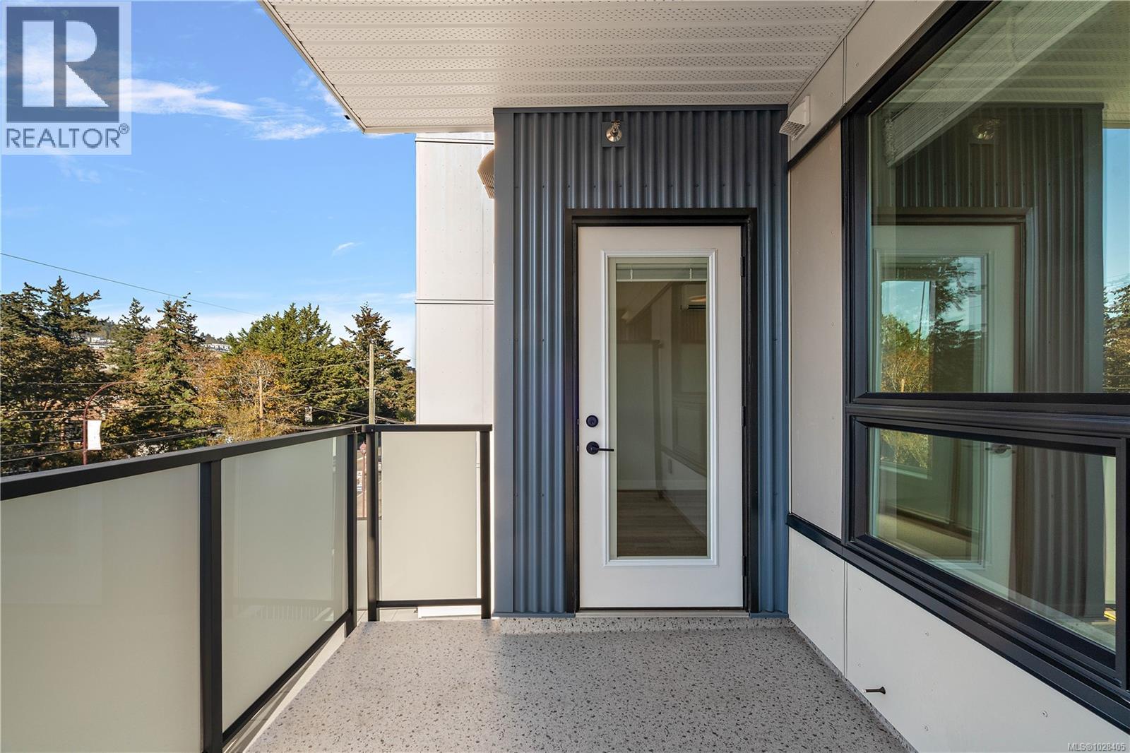 318 2881 Leigh Rd, Langford - Image 1