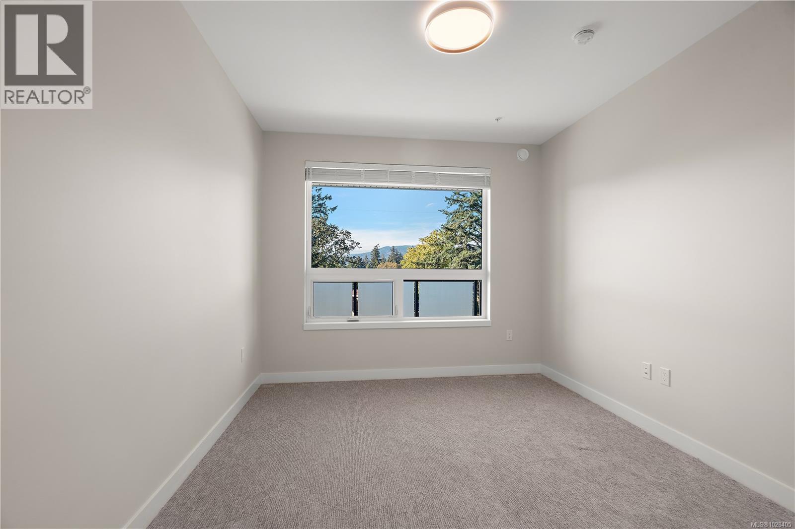 318 2881 Leigh Rd, Langford - Image 1