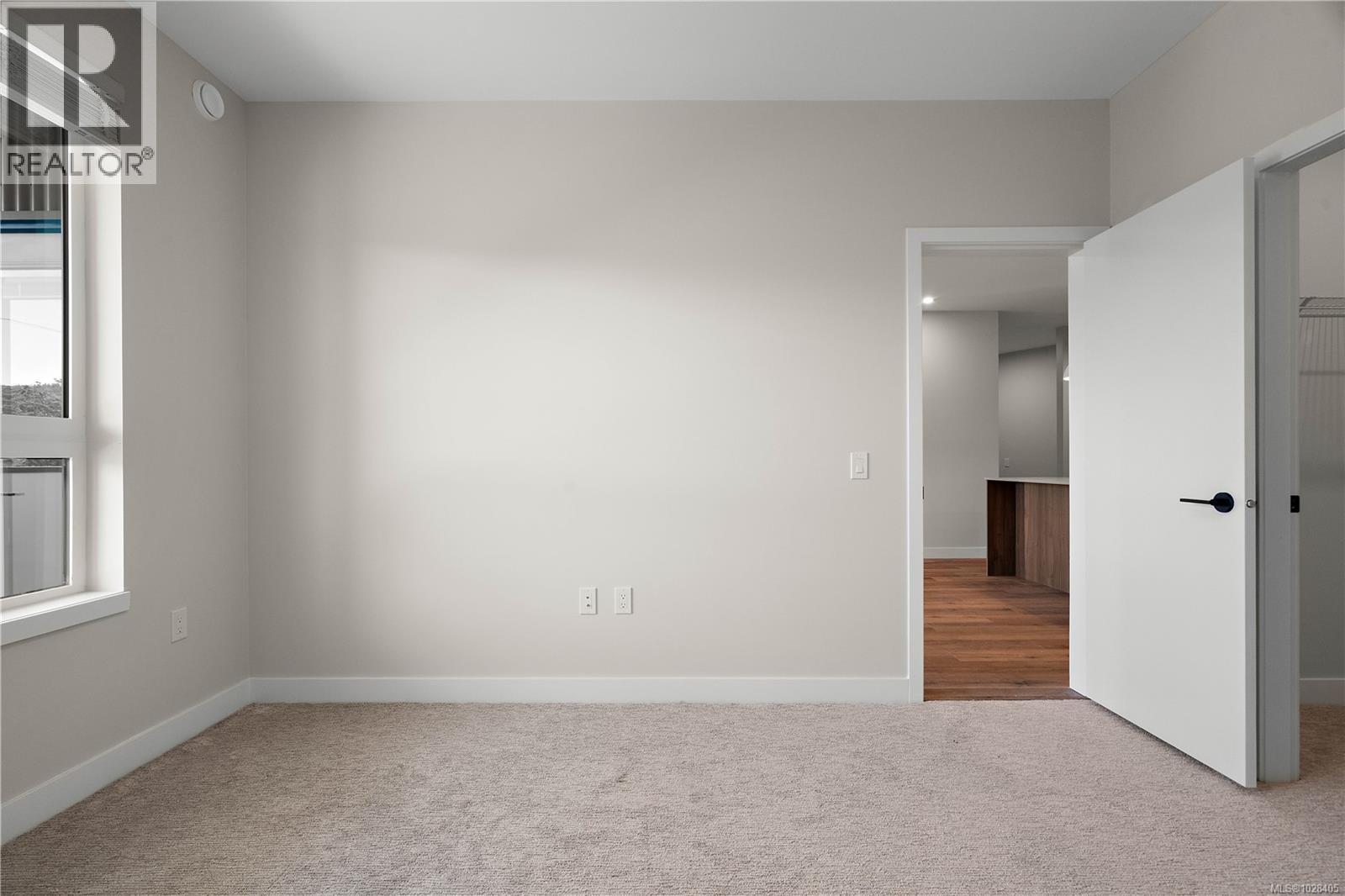 318 2881 Leigh Rd, Langford - Image 1