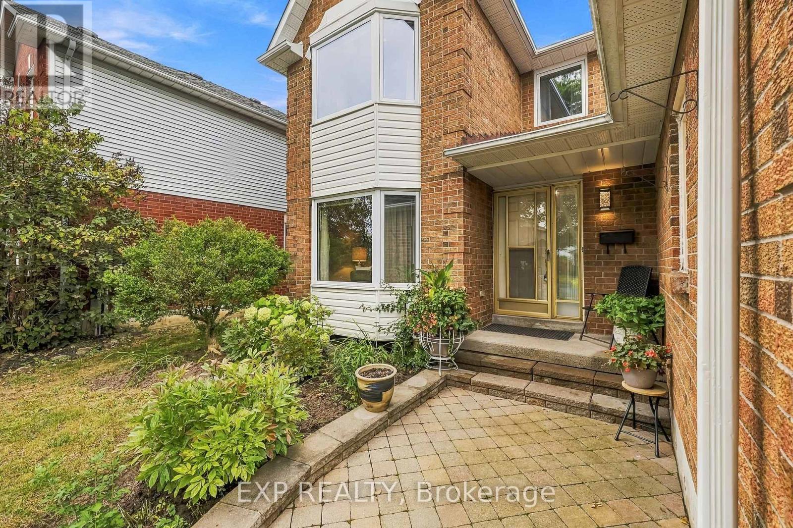 40 Orchard Park Drive, Clarington, ON photo 4