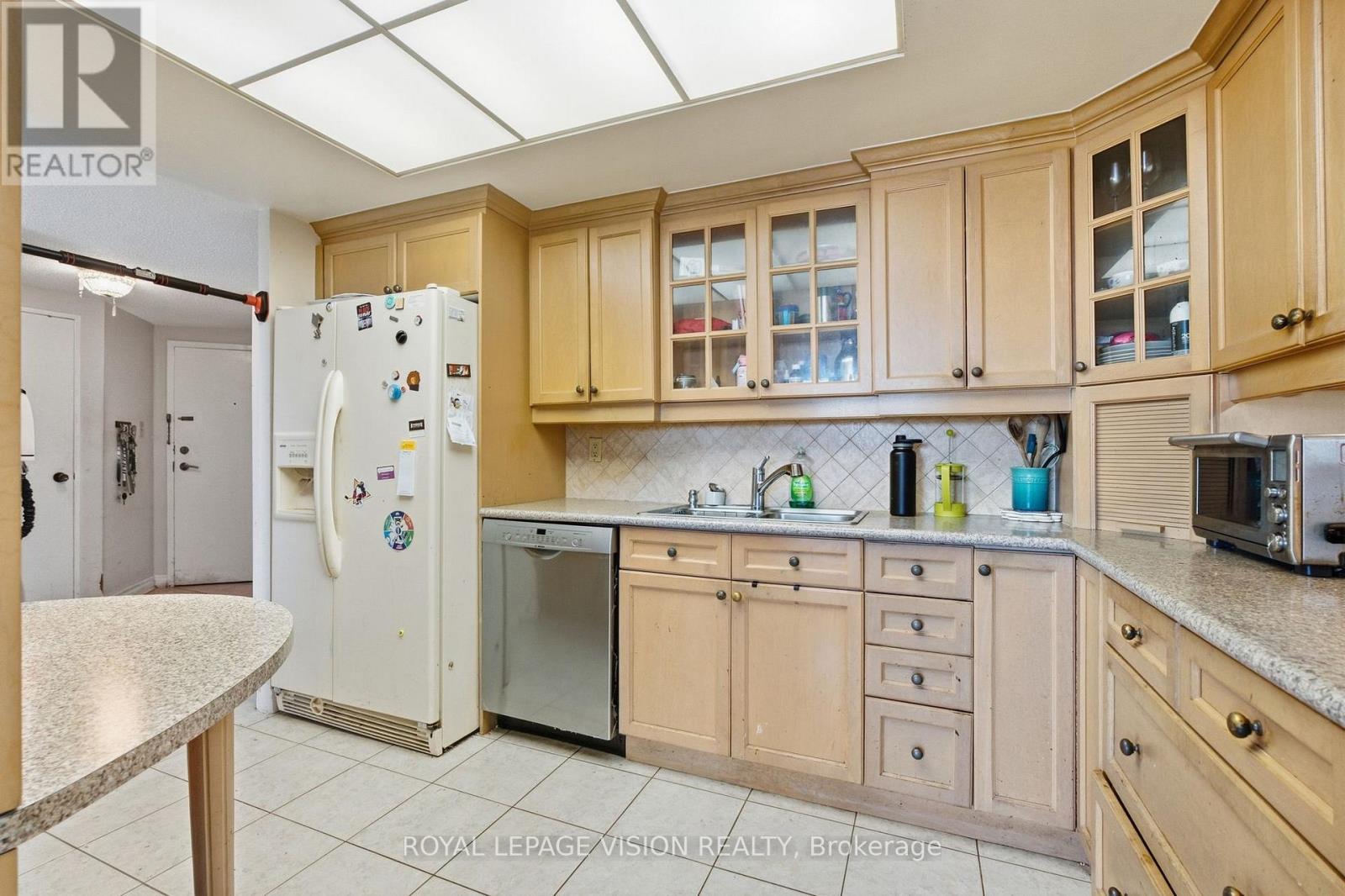 319- 10 Dean Park Road, Toronto, ON photo 13