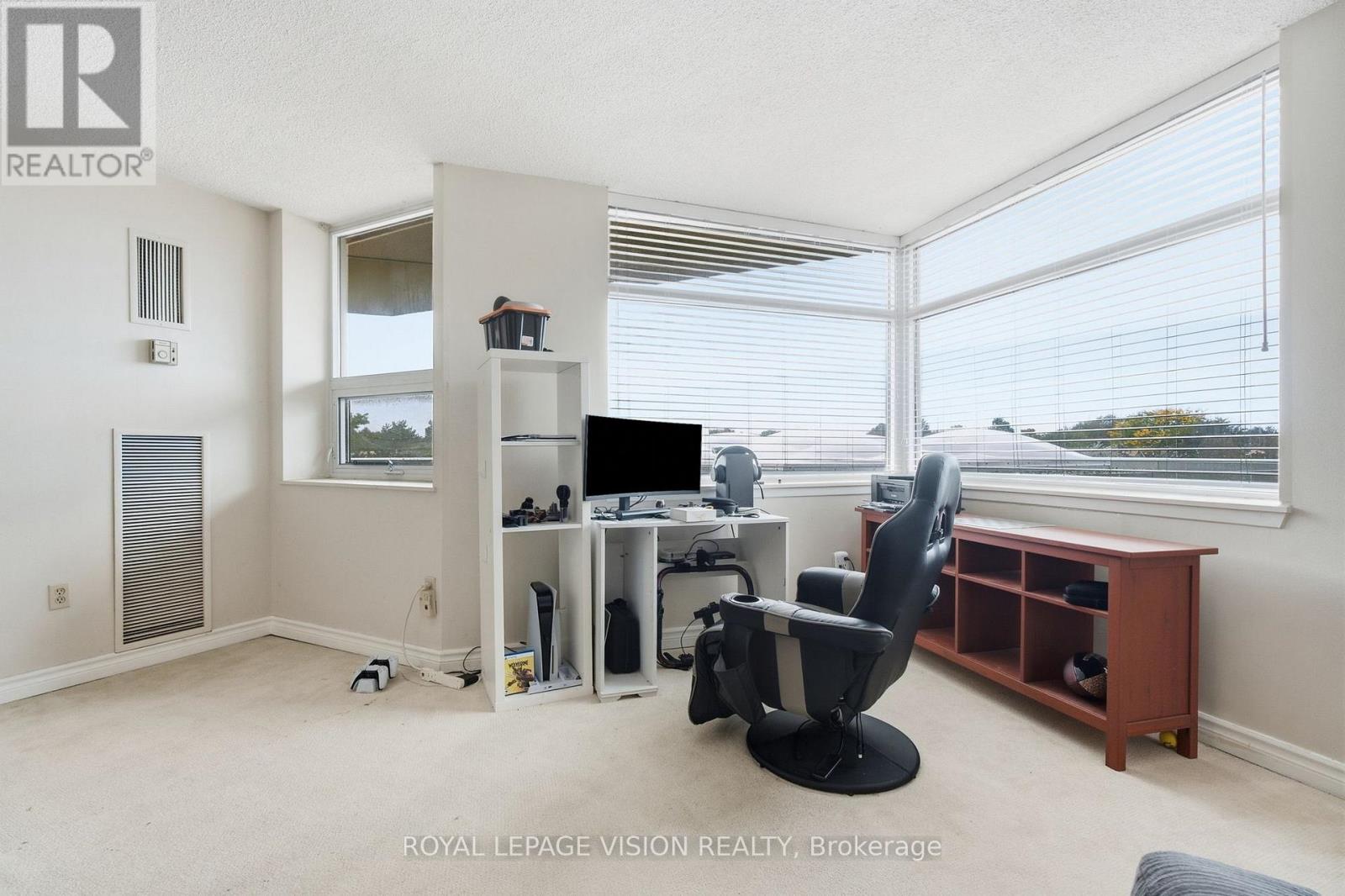 319- 10 Dean Park Road, Toronto, ON photo 9