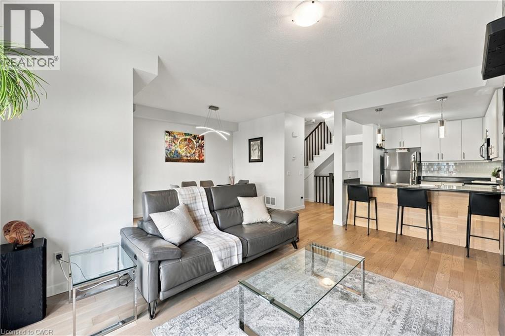 4 WATERVIEW Drive - 12