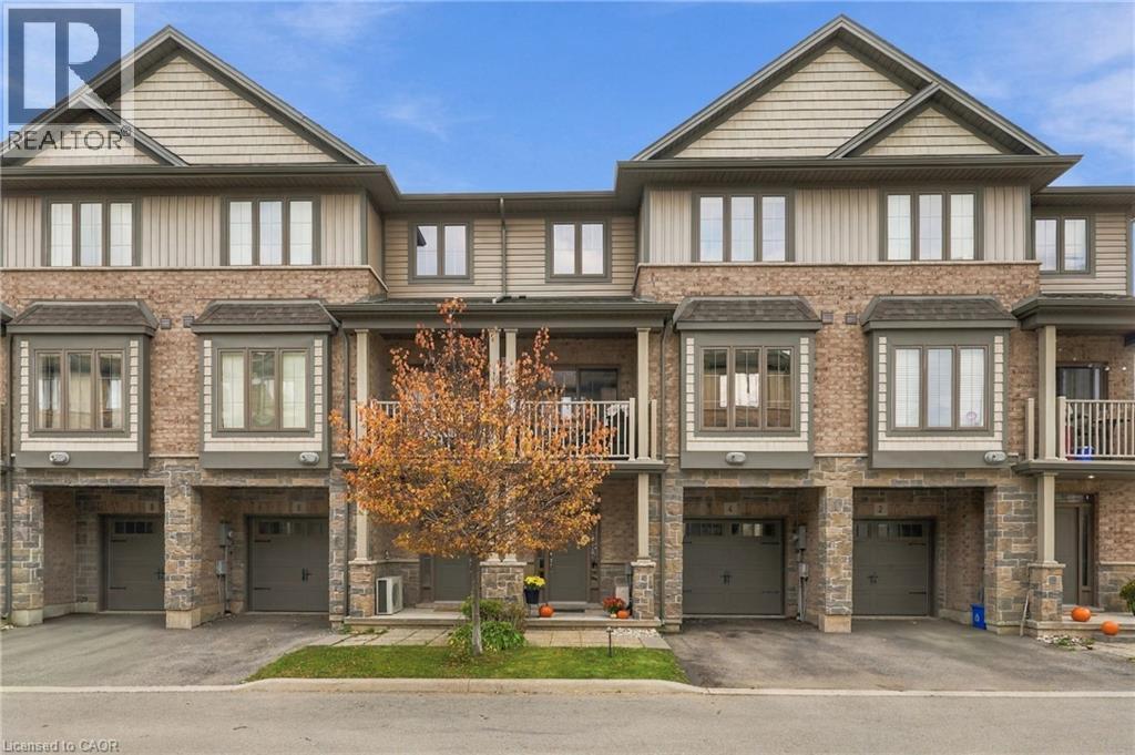 4 WATERVIEW Drive, Hamilton — photo 2