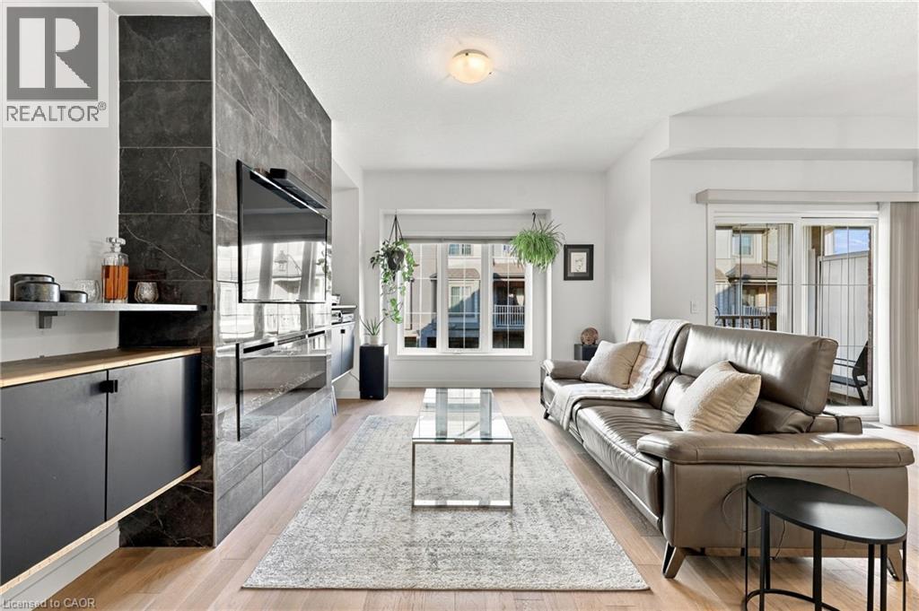 4 WATERVIEW Drive - 18
