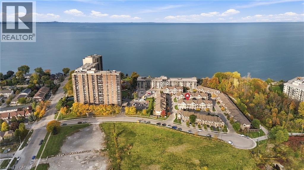 4 WATERVIEW Drive - 37