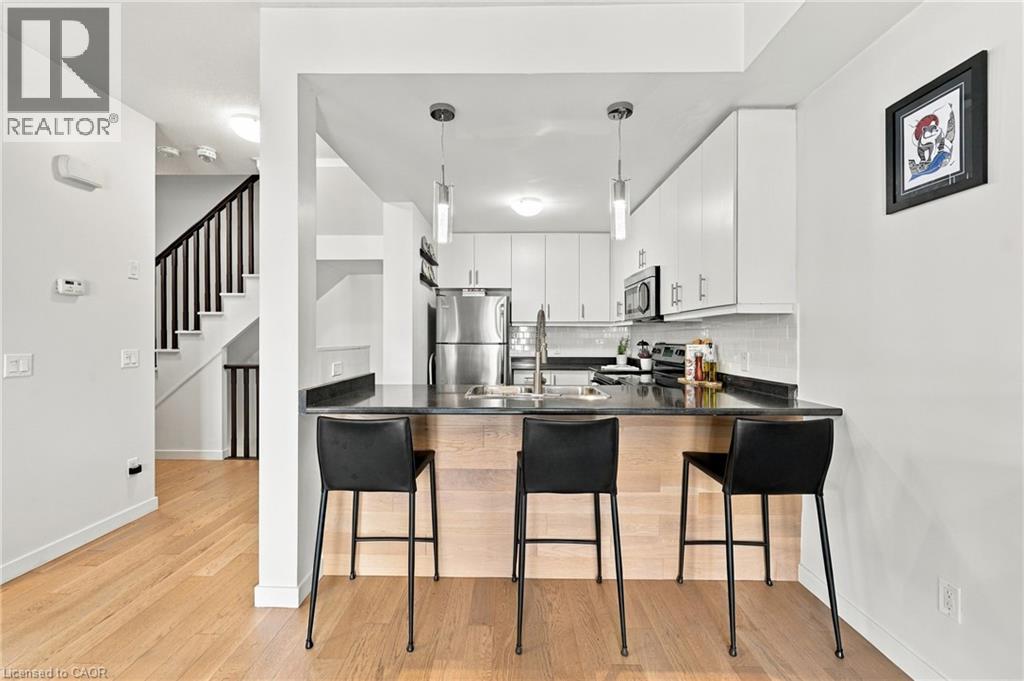 4 WATERVIEW Drive - 16