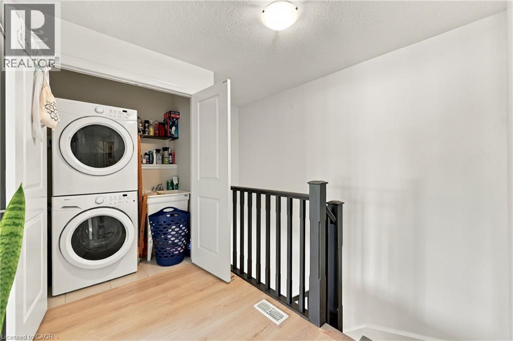 4 WATERVIEW Drive - 26