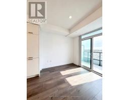 710 - 10 Honeycrisp Crescent, Vaughan, ON L4K0M8 Photo 7