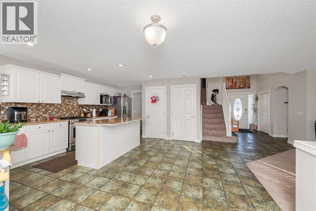 249 West Lakeview Place, Chestermere — photo 6