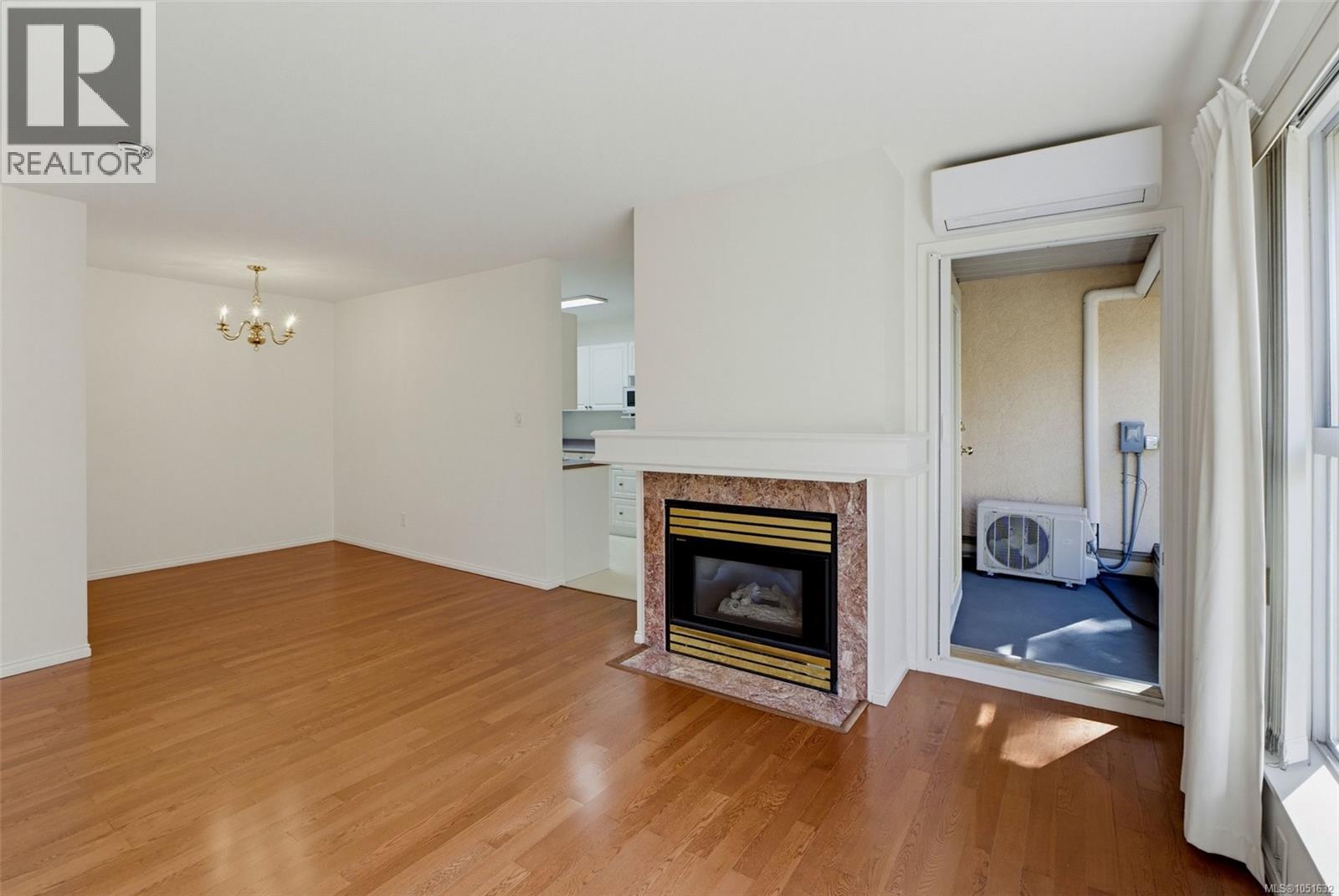 404 1710 Fort Street, Victoria