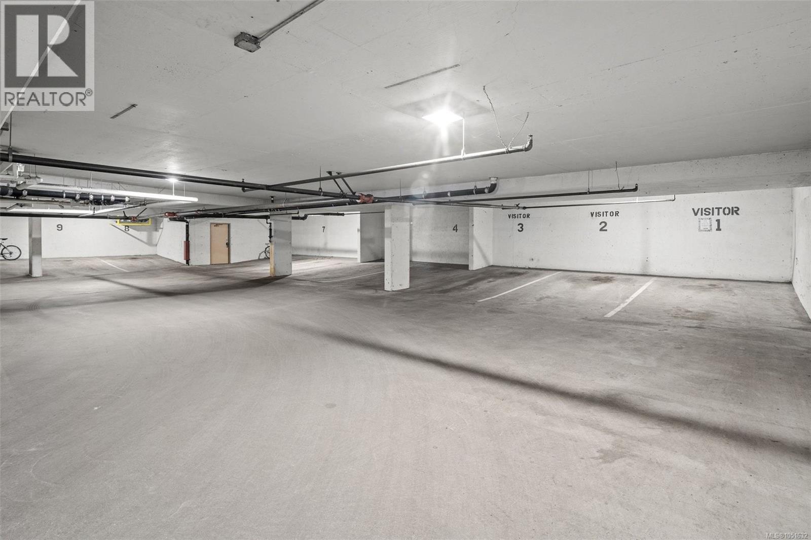 404 1710 Fort Street, Victoria