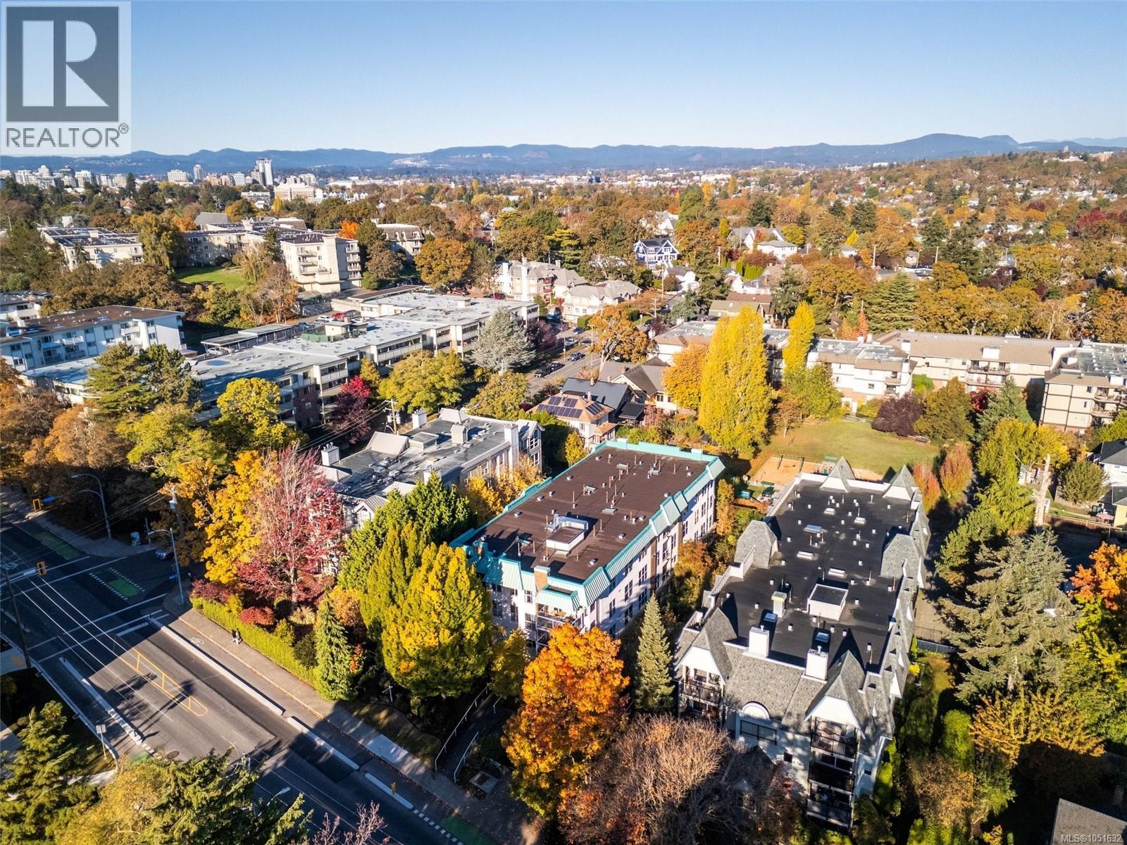 404 1710 Fort Street, Victoria