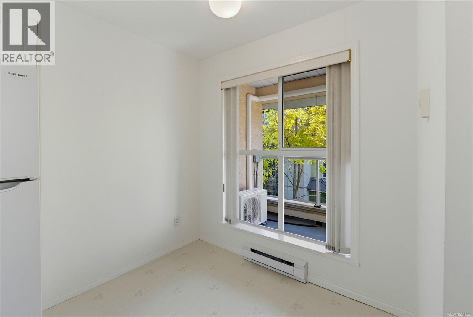 404 1710 Fort Street, Victoria