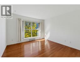 404 1710 Fort St, Victoria, BC V8R1J2 Photo 17