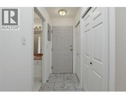 404 1710 Fort St, Victoria, BC V8R1J2 Photo 21