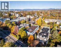 404 1710 Fort St, Victoria, BC V8R1J2 Photo 30