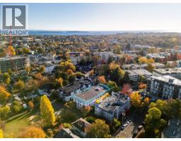 404 1710 Fort St, Victoria, BC V8R1J2 Photo 36