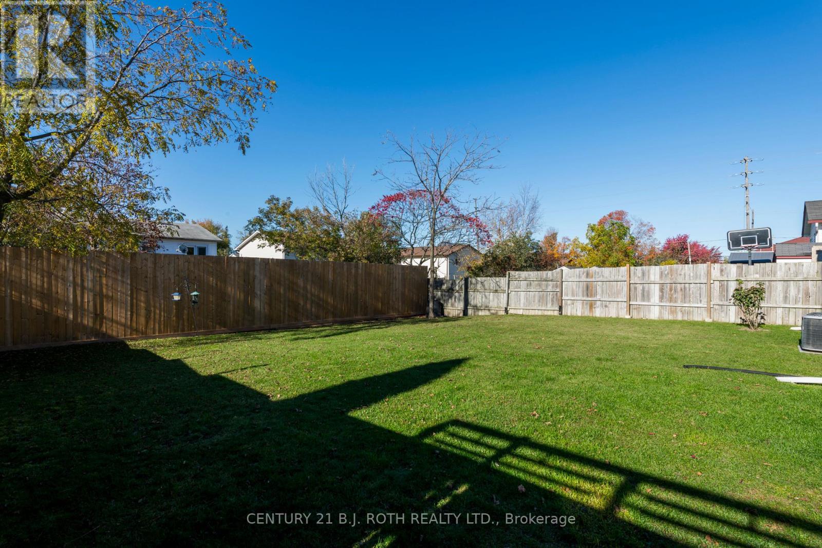 383 High Street, Orillia photo 31