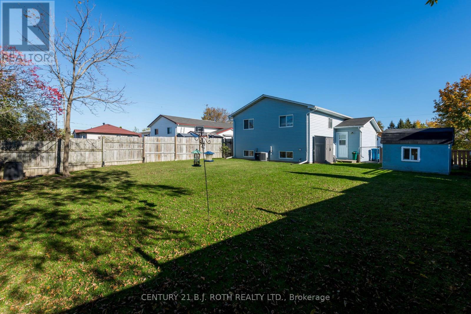 383 High Street, Orillia photo 32