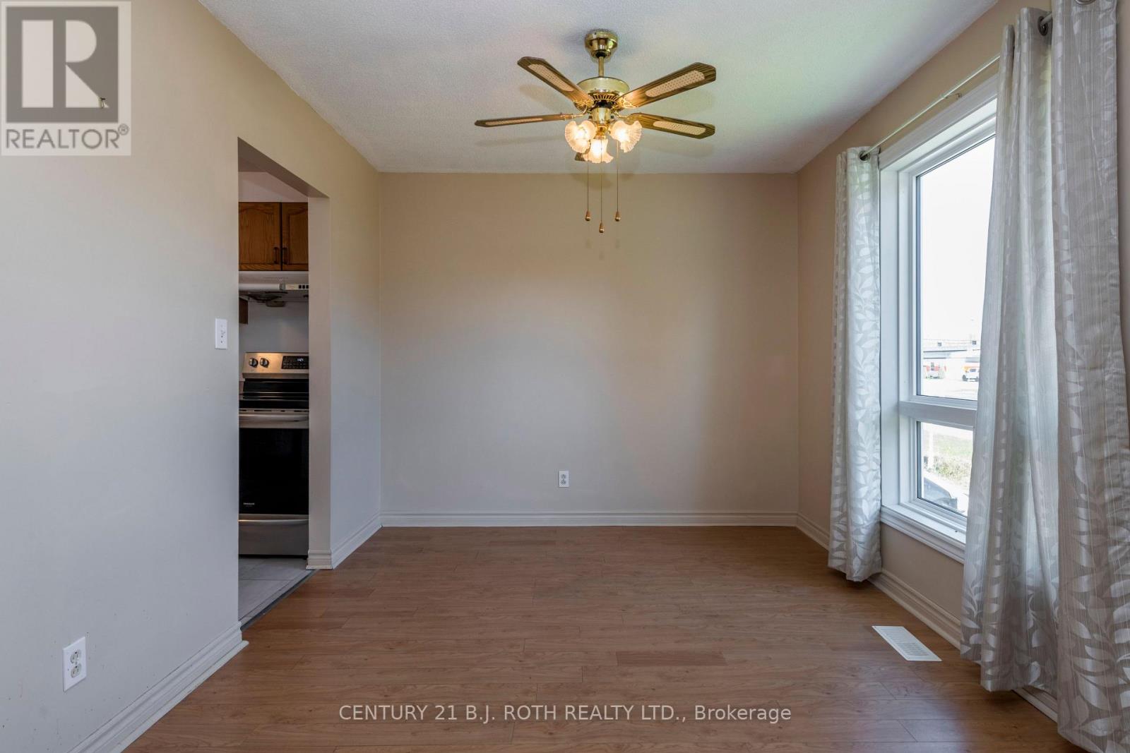 383 High Street, Orillia photo 6