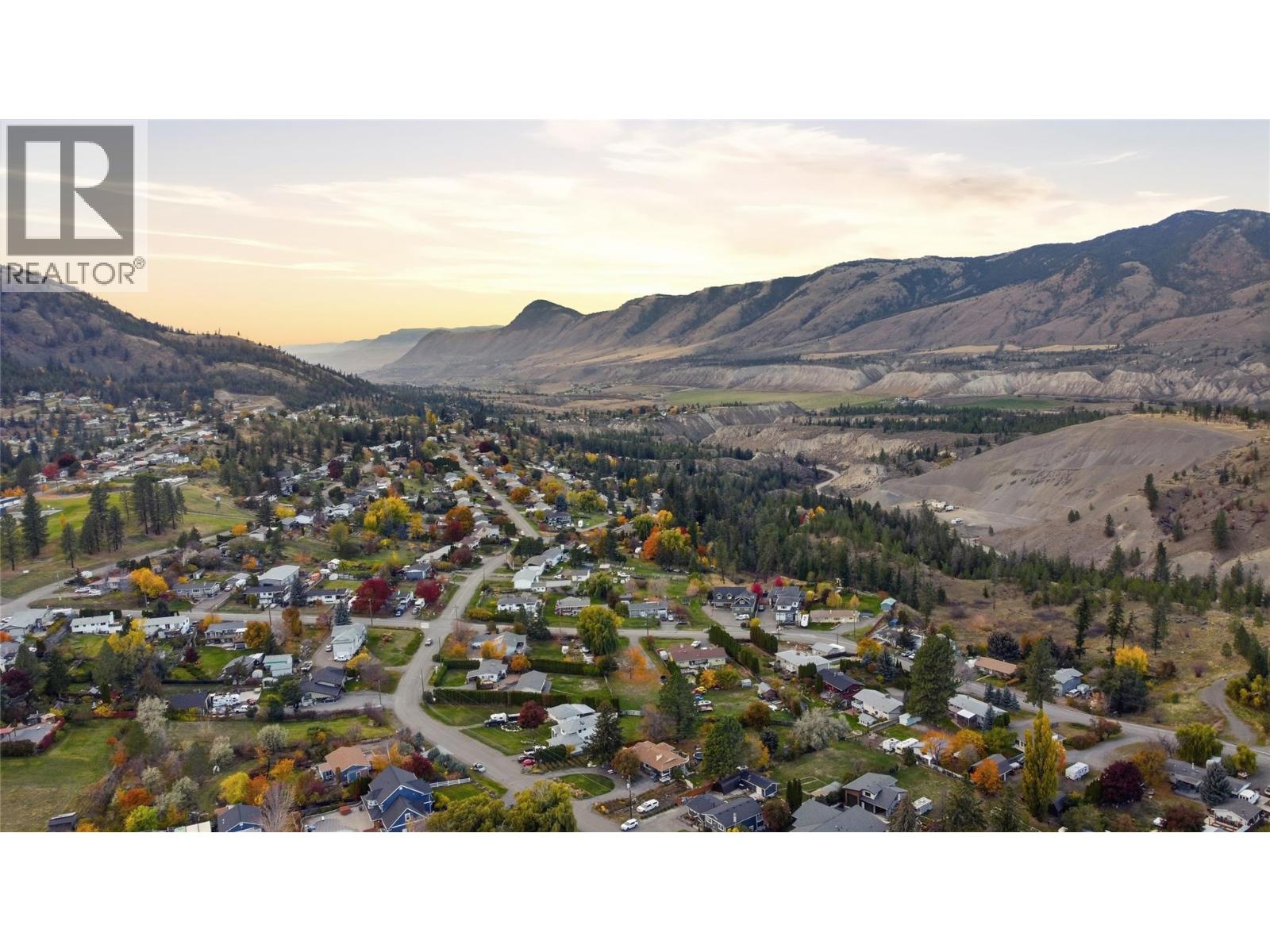 6105 Meadowland Crescent N - 56