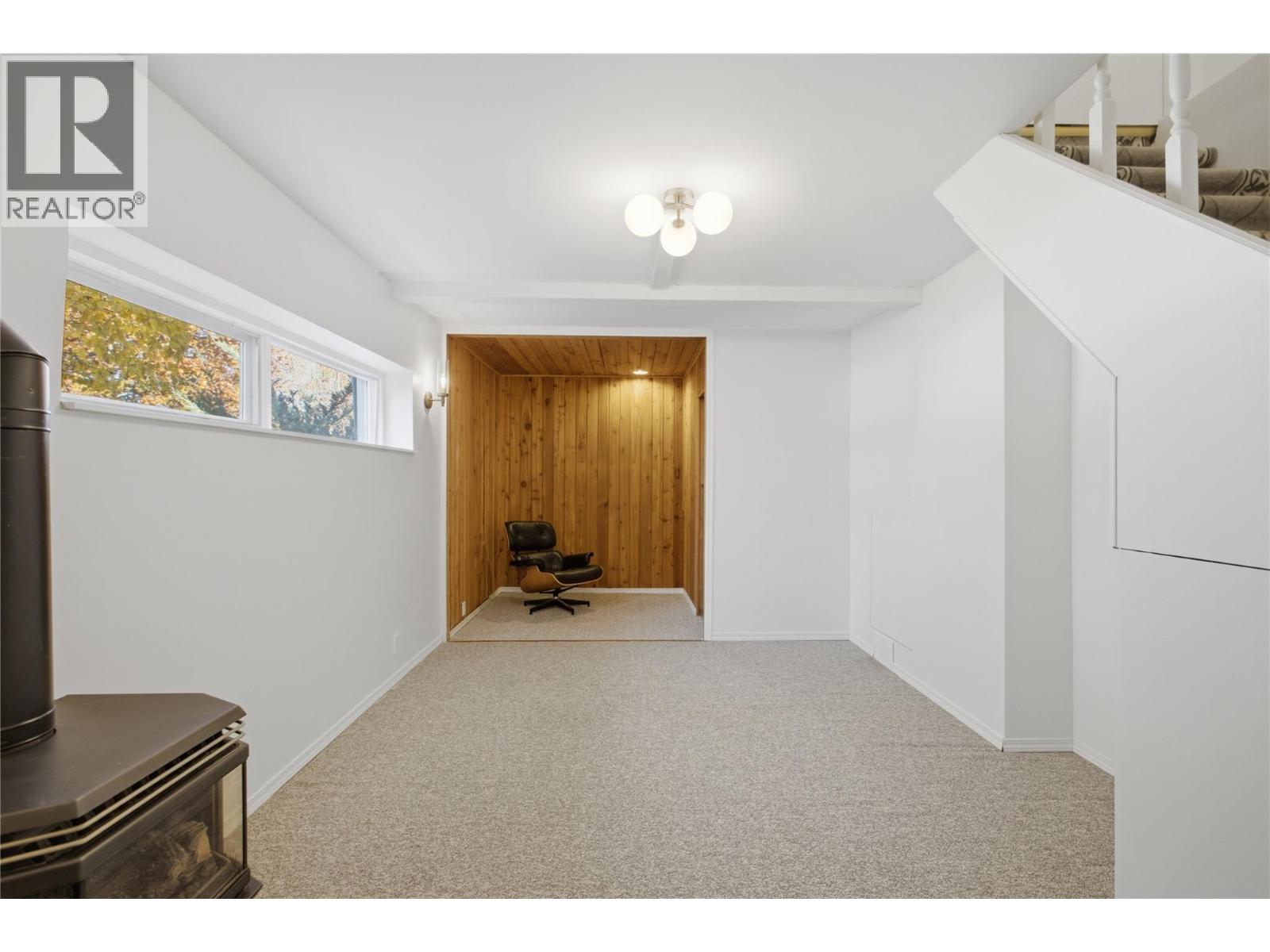 6105 Meadowland Crescent N - 47
