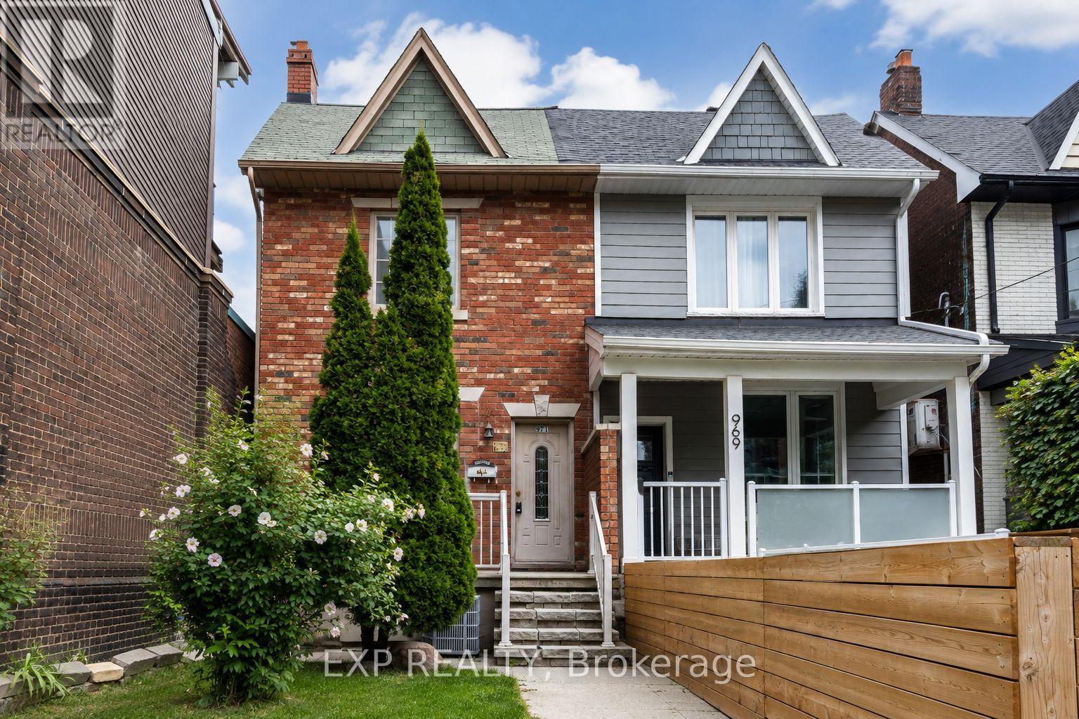 Photo of 971 Lansdowne Avenue