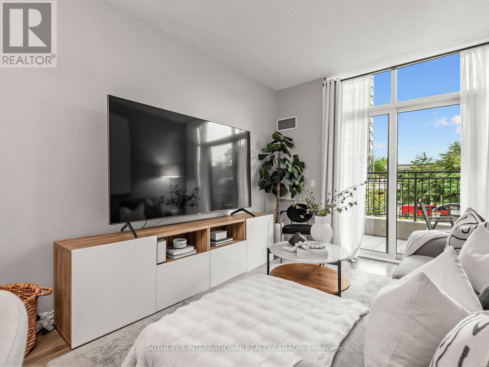 127- 5233 Dundas Street West, Toronto, ON photo 4