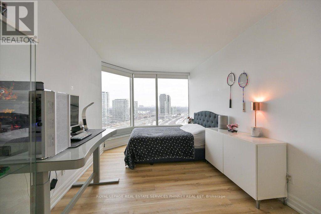 2210- 1 Palace Pier Court, Toronto, ON photo 14