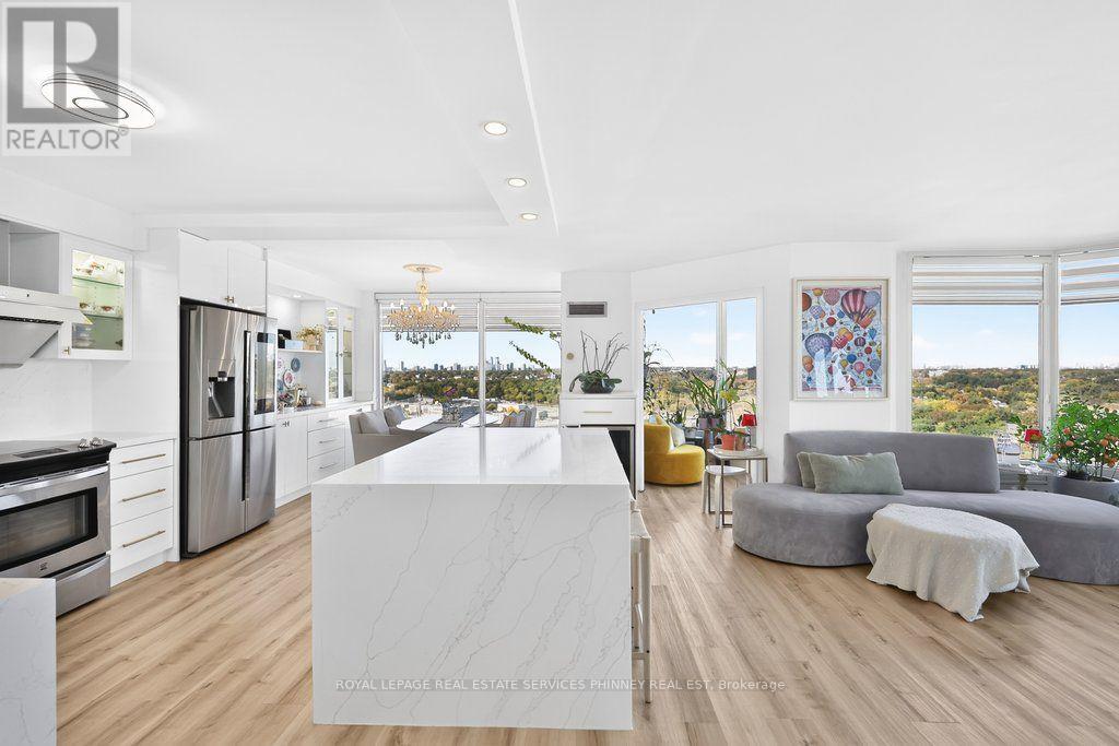 2210- 1 Palace Pier Court, Toronto, ON photo 3