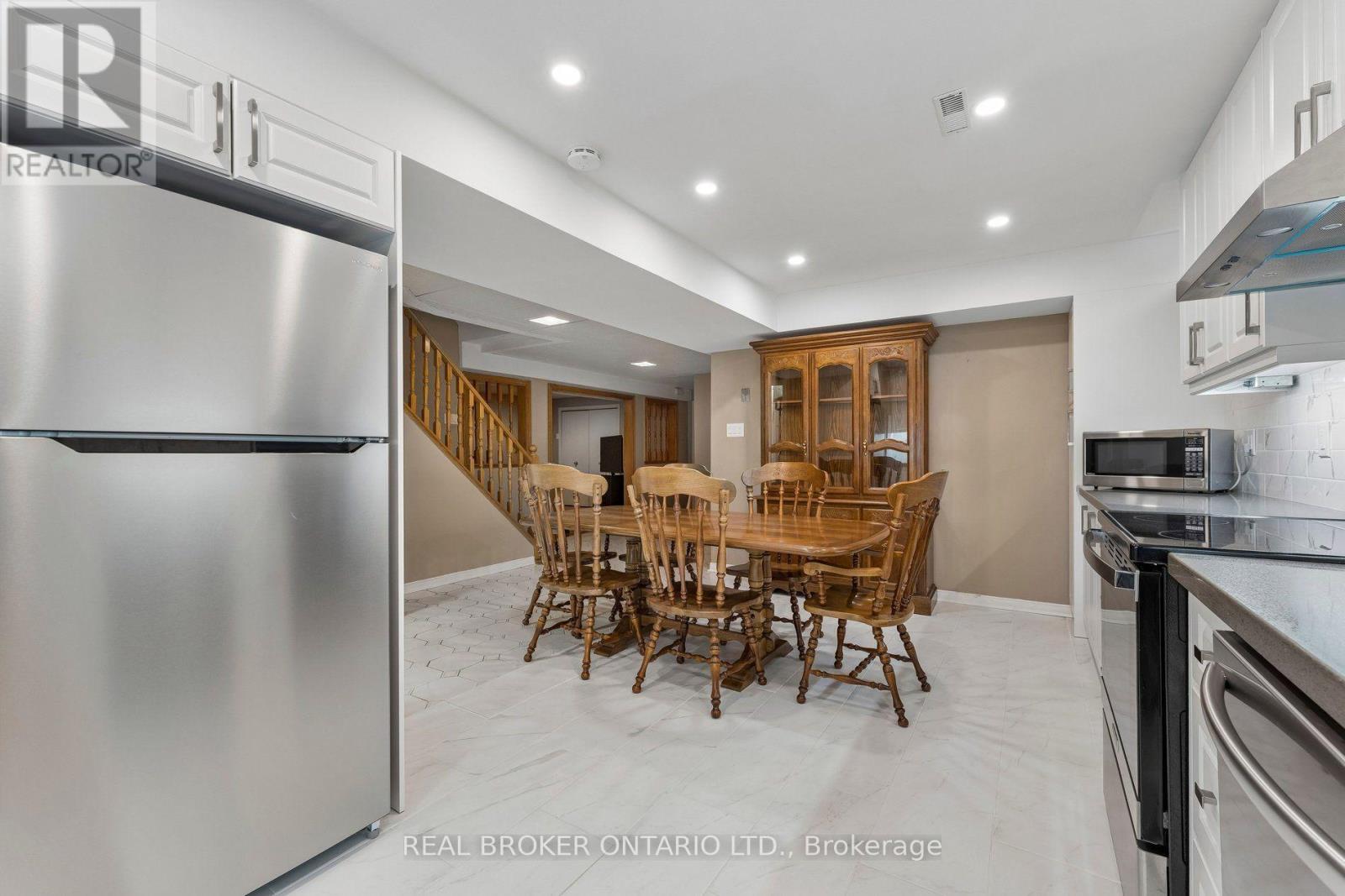 102 Coronation Circle, Brampton, ON photo 37