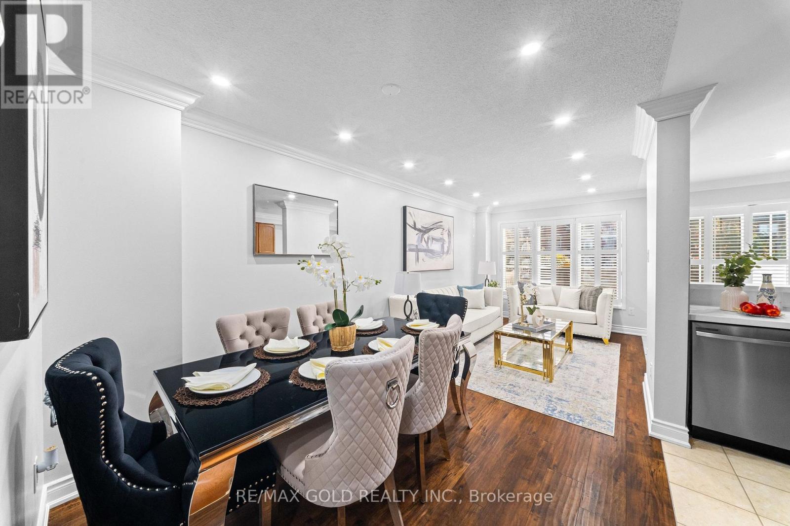 33 Bay Breeze Drive, Brampton, ON photo 6
